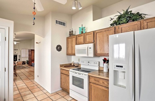 Ventana De Sabino Villas House | Tucson Area House w/Pool Access & Mountain Views!