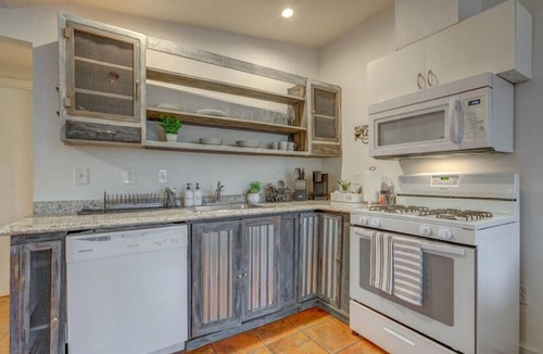Palo Verde House | Tucson Retreat | Dog Park + Gated Parking | #1
