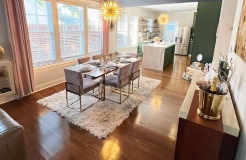 Fort Worth House | Tudor Style Bungalow with Pool, King & 2 Queen Beds. Close to TCU & AT&T.