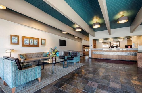 Cortez Hotel | Turquoise Inn and Suites Cortez near Mesa Verde
