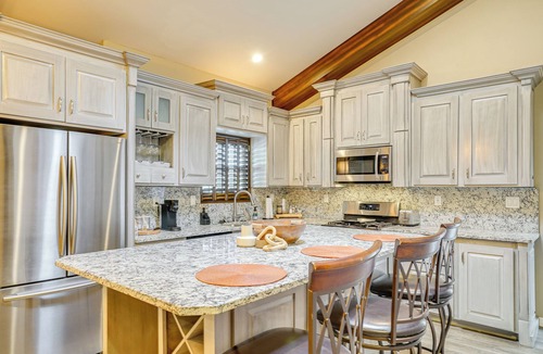 El Paso House | Unique El Paso Home w/Patio ~ 1 Mi to The Shoppes