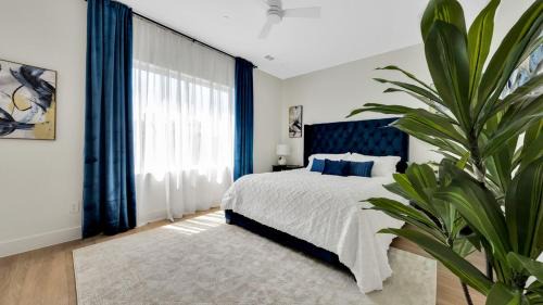 Dallas House | Uptown Escape l Stylish Stay near Downtown Dallas