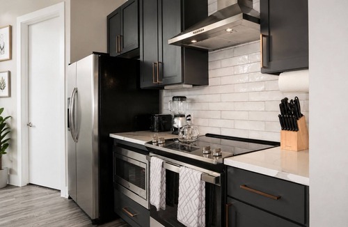 Cityplace Apartment | Uptown Luxe Stay Dallas Skyline View + Balcony