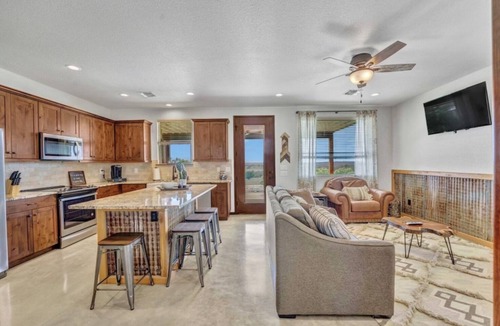 Harper House | Urban Cowboy @ Tres Molinos Hill Country Ranch & Resort