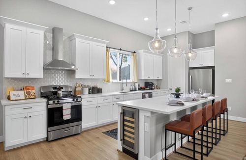 East Downtown Houston House | Urban EaDo Retreat - 3BR Townhome w/Deck