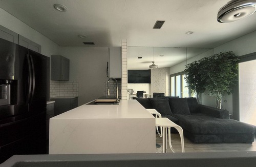 Lake Highlands Condo | Urban Treehouse