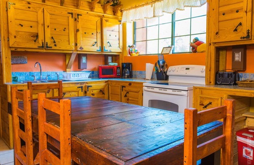 Brookeland House | V#2 Sam Rayburn Getaway-Best value in town Vacation/fishing/golf- Up to 6 guests