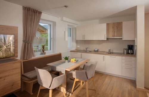 Riscone Apartment | Vacation apartment Bruneck, ideal for bikers & hikers, garage, Cron 4 sauna & pool