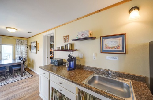 Kerrville Cabin | Vacation Rental in Kerrville: Pets Welcome!