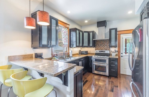 Ouray House | Victorian Extended Stay | Deck | Downtown Ouray | Grill | Air Conditioning!