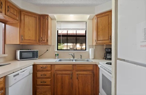 Rio Frio Villa | Villa 1: Pool & Short Walk to the Frio River