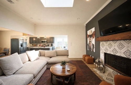 Frisco House | Walk to Downtown Frisco, 6 Min to Universal Kids, Sleeps 10