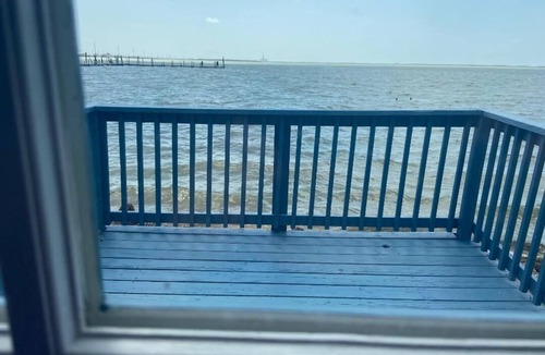 Aransas Pass Cabin | Waterfront Cabin in Aransas Pass, Texas. Full kitchen! @Fin and Feather Marina