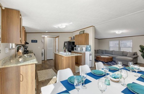 Seven Points House | Waterfront Oasis! Beautiful deck & dock. Swim/dogs