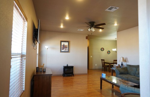 Alamogordo House | We offer discounted rates for Holloman AFB TDY/other 6 month or more tenants.