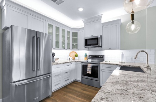 Gruene Condo | Welcome to “Gruene Lily Pad” a new river front condo steps away from Gruene!