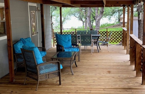 Gordon House | Welcome to Somewhere on a Lake, a 3BR/2BA waterfront retreat on Lake Palo Pinto.