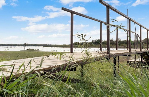 Graham Cottage | Welcome to the "Graham Cracker"! Enjoy your lake front stay at Lake Graham!