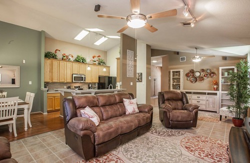 Cedar Park House | Well Situated Doll House In The Heart Of Cedar Park