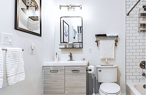 Highland House | Well-stocked, Free Parking, Perfect to Visit Family