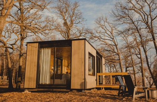 Quinlan Cabin | Wilding Hotels Tawakoni Scenic Deluxe