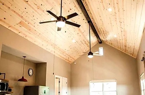 Dripping Springs Cottage | Wonderful Open-Plan Cottage for a Fantastic Family Retreat to Texas Hill Country near Dripping Springs, Texas