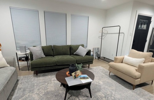 Wellborn Cottage | Wonderful Pondview Cottage in College Station