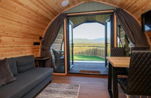 Yockenthwaite House | Woodpecker