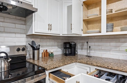 West Dallas House | Your Home Away from Home – 3BR Near Downtown & Trinity Groves