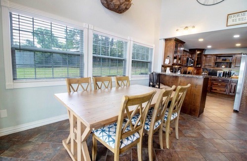 Canton House | Your own lake house less than a mile from Canton Trade Days