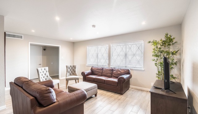 ★ 1-10-Sunland, WEST, Great for families & long stays, Pet friendly ★
