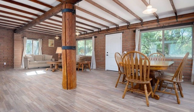 1945 Ranch House/Tanque Verde/2 BR 1 BA