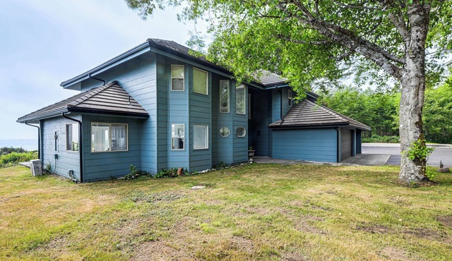 3-Acre Property: Beachfront Home in Smith River! in Smith River