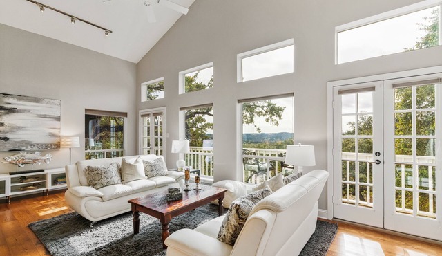 3 Bedroom, 2 &1/2 Bath Condominium Executive lease-short and long-term options.