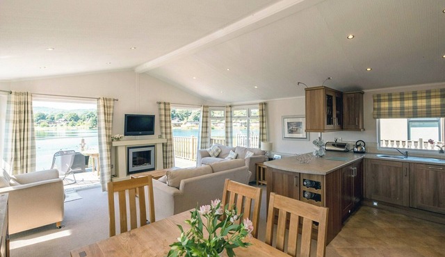 3 bedroom accommodation in Carnforth in Carnforth