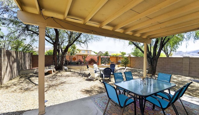 3BR Free Early Check In, mountain views, community pool in Tucson