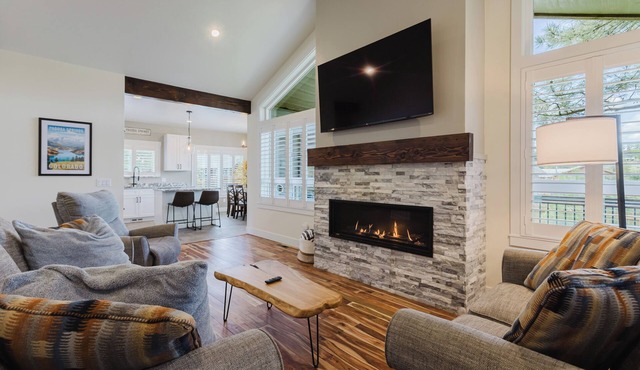3BR Pet-Friendly Home | Fire Table, Fenced Yard + PLPOA Lake Access