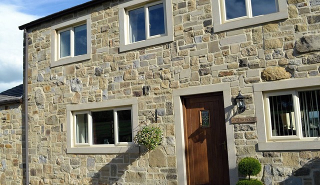 4 bedroom accommodation in Paythorne, near Skipton in Clitheroe