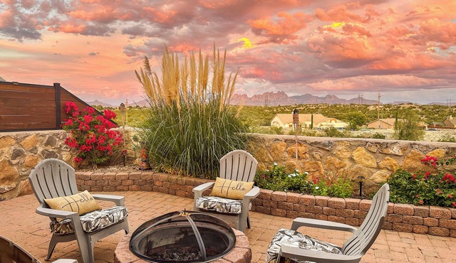 4-Bedroom Mountain View Retreat – Perfect for Parties & Family Gatherings