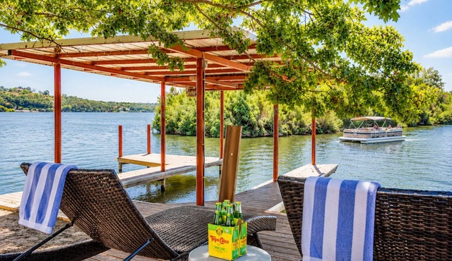 4BR Granbury Lakefront Home w/Hot Tub, Dock & Game Room