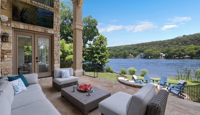 4BR Lake Austin Estate | Private Dock + Wake Surf Water | 200 Ft Frontage