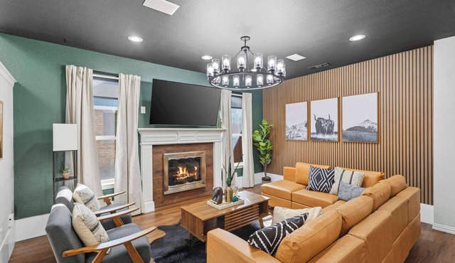 5-BD Vacation Retreat w Pool & Ping Pong!