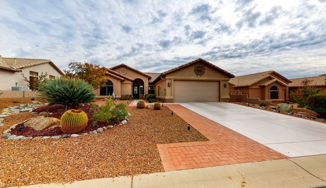 55+ Resort Home - Shared Pool & Hot Tub - WiFi, AC, Snowbird-Friendly, Dogs OK