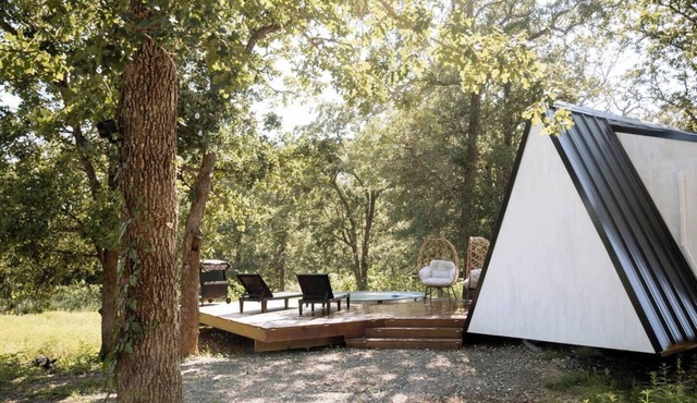 A-frame w/Private Deck+Cowboy Pool by COTA in Cedar Creek