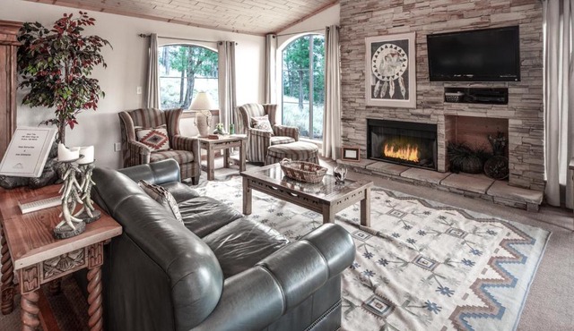 About Time, 3 Bedrooms, Fireplace, Gas Grill, WiFi, Sleeps 8