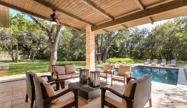 Above Longhorn I Pool I 7mi to Downtown Family Fun I Luxe Services