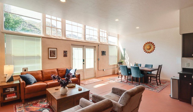 Adorable Modern Cottage on Quiet Part of Main Street in Downtown Bisbee, Az!