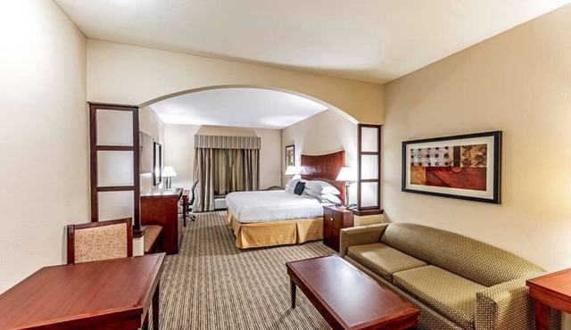 Affordability Meets Comfort at Red Lion Inn & Suites Mineral Wells, Free Parking