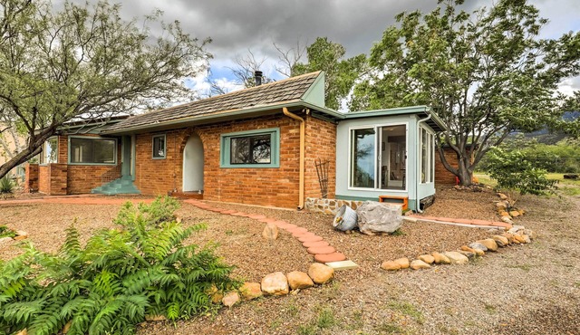 Apache Point Ranch House w/Carr Canyon Views!