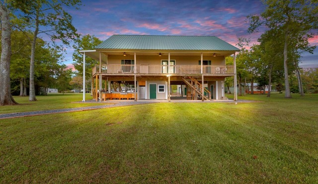 Atchafalaya Ahnvee, a slice of heaven on the river in Breaux Bridge